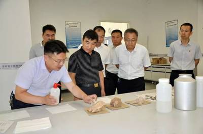 洛龙区区长张玉杰调研炎黄科技园 助推新材料技术推广服务升级